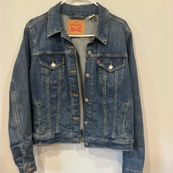 Levi’s denim Jean jacket - Picture 1 of 4